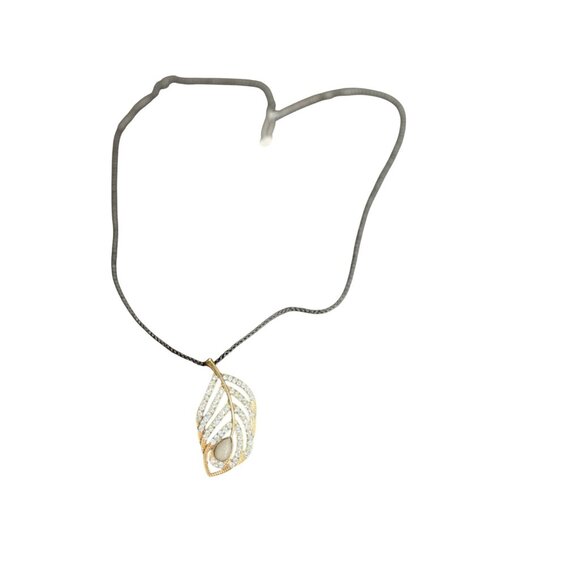 Crystal Leaf Gold-tone Pendant Necklace, 14" drop - Picture 3 of 10